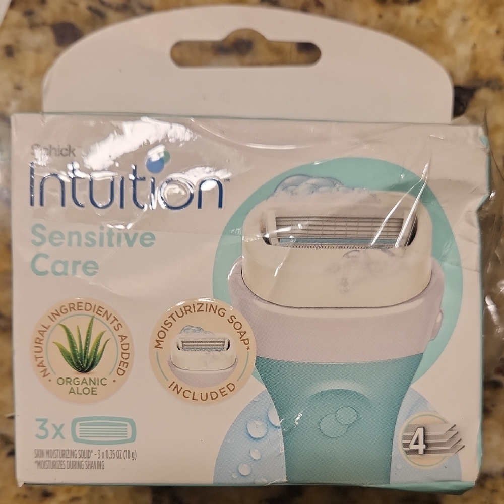 Schick Intuition Sensitive Care Razor